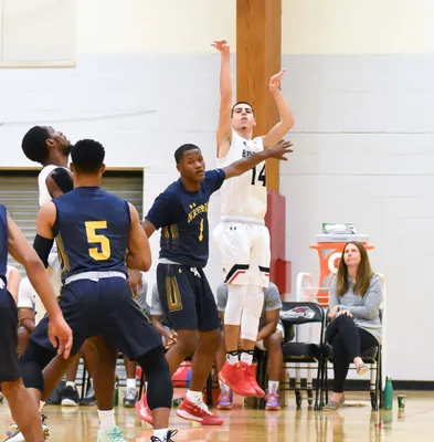 Dante Lanzetta three-pointer over defender