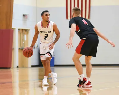 Anthony Burr dribbling